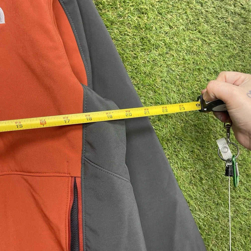 The North Face Apex Bionic 3 Jacket Mens Medium Water Repellent Softshell Hiking